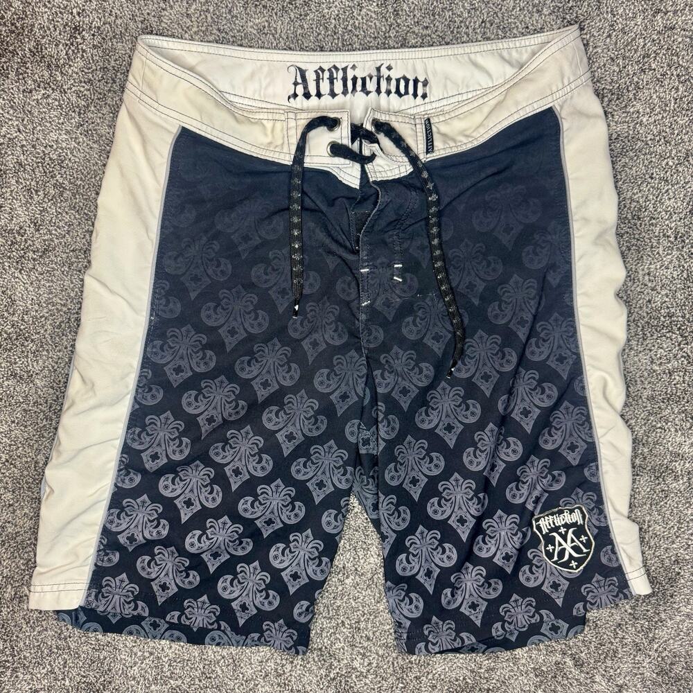 Affliction Spike Boardshorts Mens 34 Fleur De Lis Vintage Y2K MMA Goth Grunge